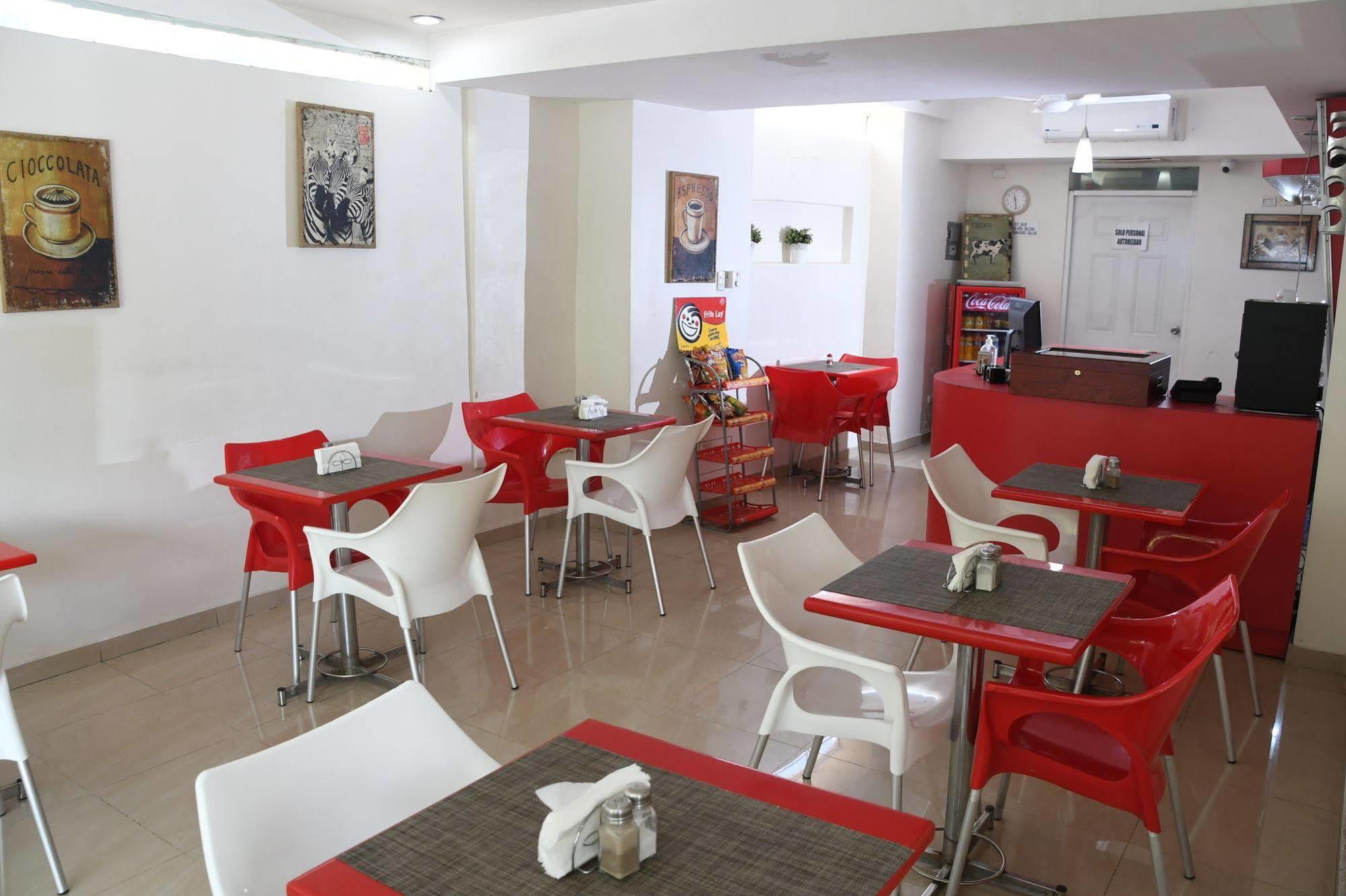 Hostal San Francisco de Asis Santo Domingo Exterior foto